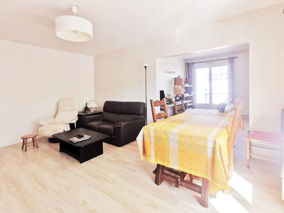 Appartement - 81 m² - 4 pièces