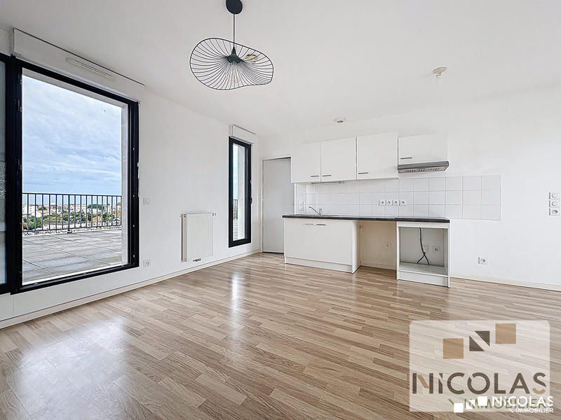 Appartement - 82 m² - 3 pièces