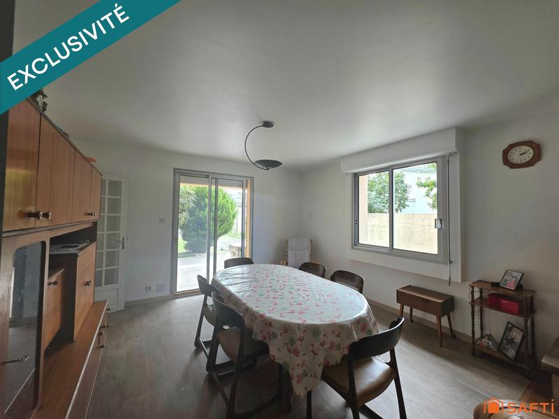 Maison - 355 m² - 11 pièces