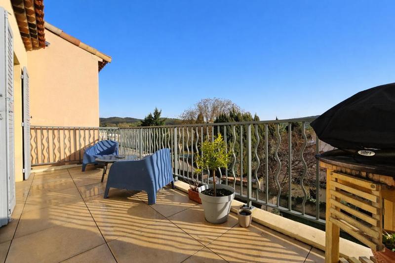 Appartement - 69 m² - 3 pièces