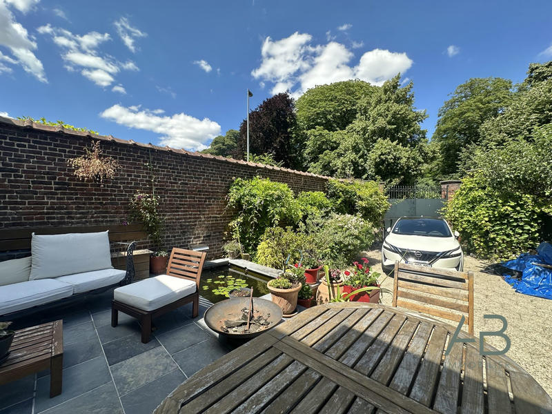 Maison ancienne - 289 m² - 10 pièces