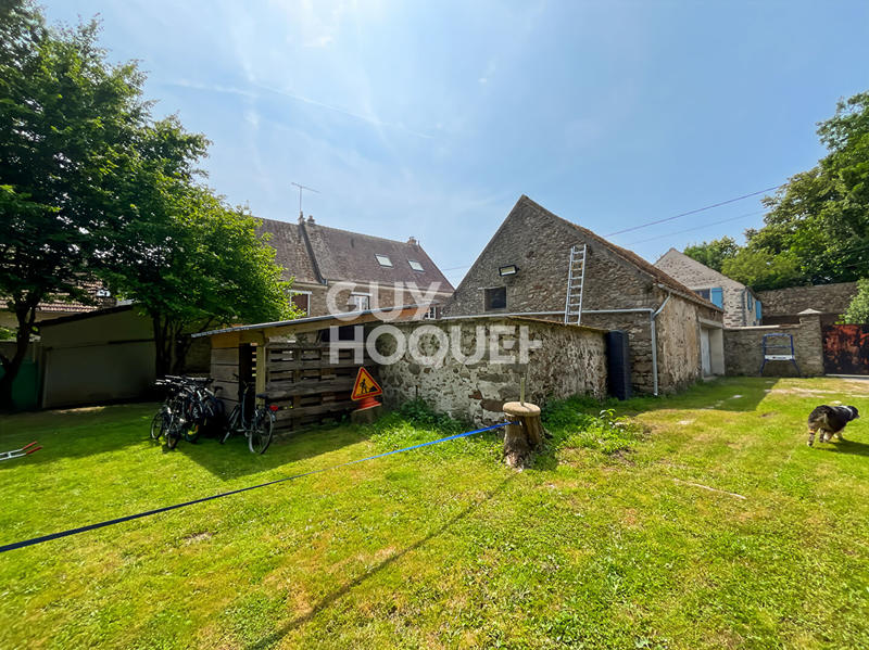 Maison - 201 m² - 7 pièces