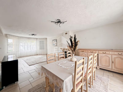 Maison - 123 m² - 7 pièces