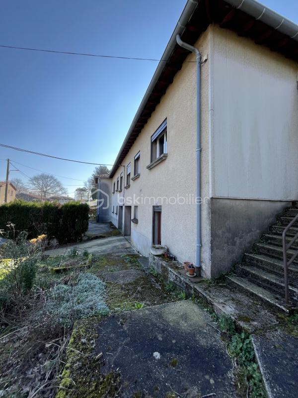 Maison - 218 m² - 10 pièces