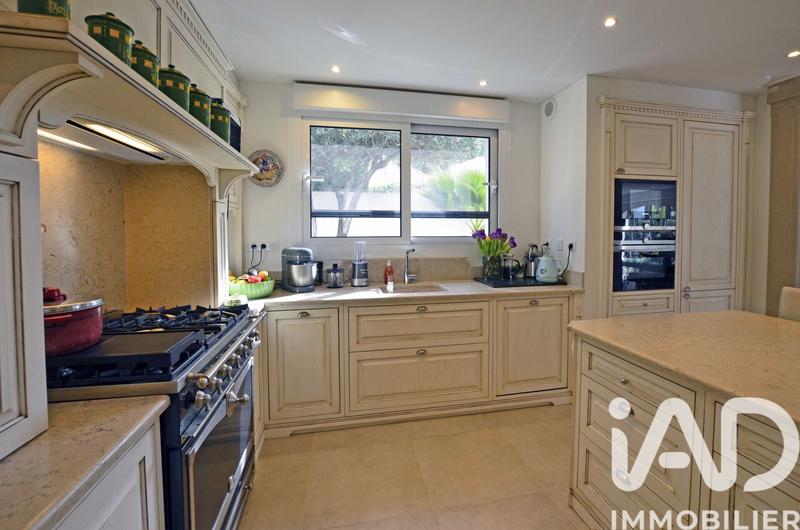 Maison de maîtres - 326 m² - 7 pièces