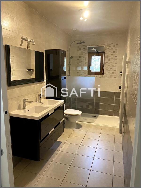 Maison - 121 m² - 6 pièces