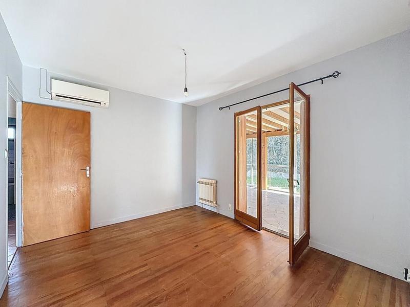 Villa - 200 m² - 5 pièces