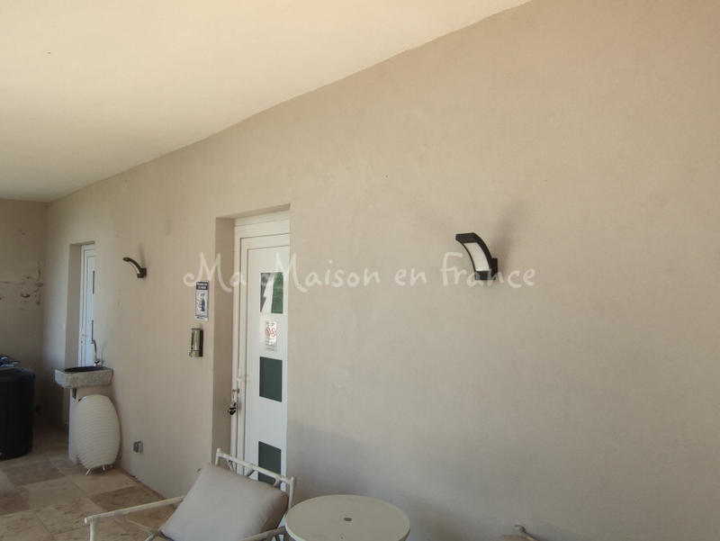 Maison - 300 m² - 12 pièces