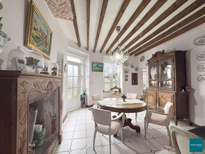 Maison - 164 m² - 7 pièces