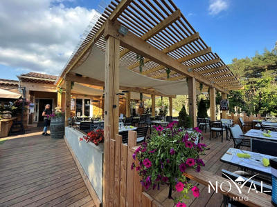 Local commercial - 226 m²