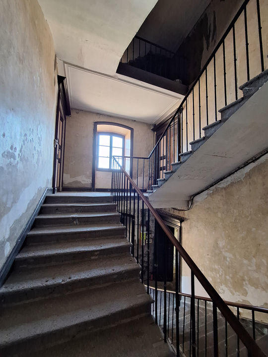 Demeure - 450 m² - 10 pièces