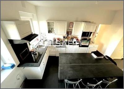 Maison - 147 m² - 7 pièces