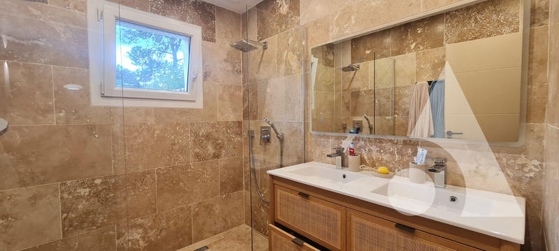 Maison - 140 m² - 4 pièces