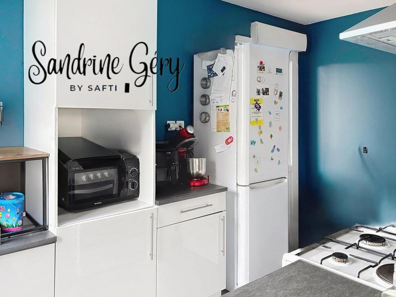 Maison - 110 m² - 6 pièces