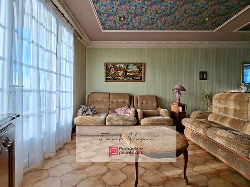 Maison - 137 m² - 6 pièces