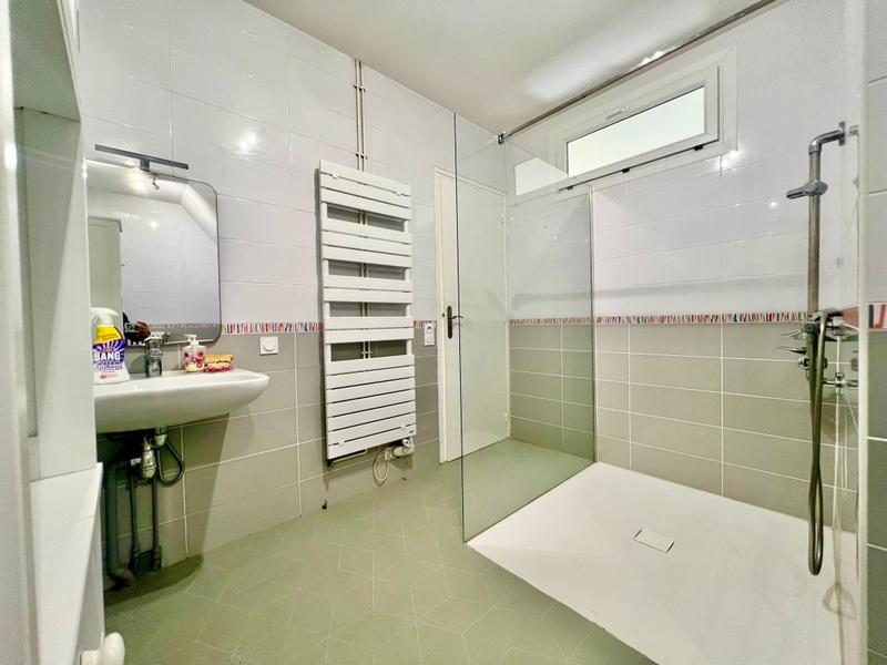 Maison - 185 m² - 5 pièces