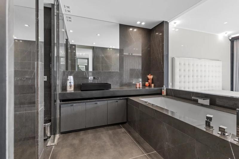 Appartement - 144 m² - 3 pièces