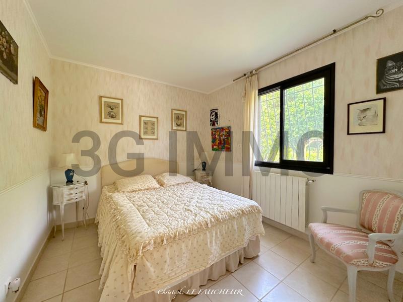 Viager - Villa - 215 m² - 8 pièces