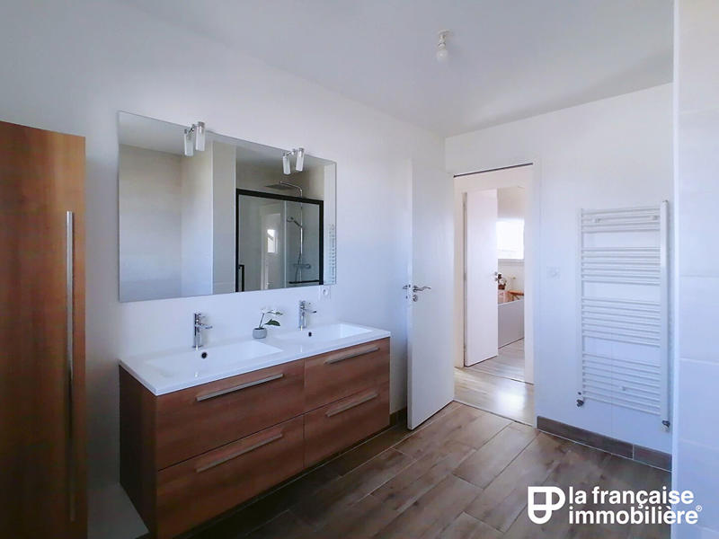 Maison - 103 m² - 5 pièces