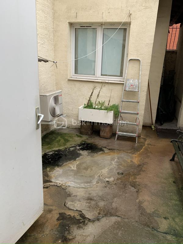 Immeuble - 107 m² - 5 pièces