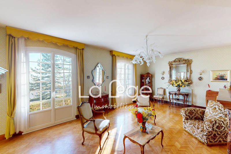 Maison - 154 m² - 6 pièces