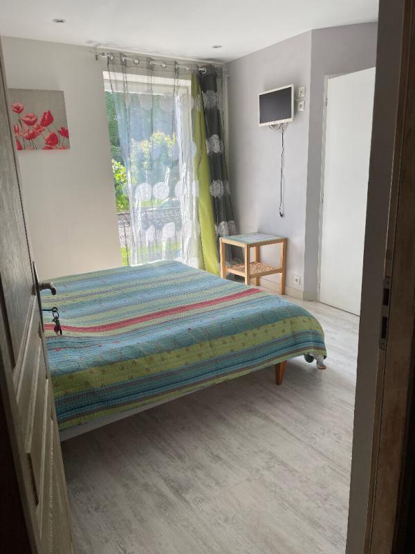 Maison - 250 m² - 11 pièces