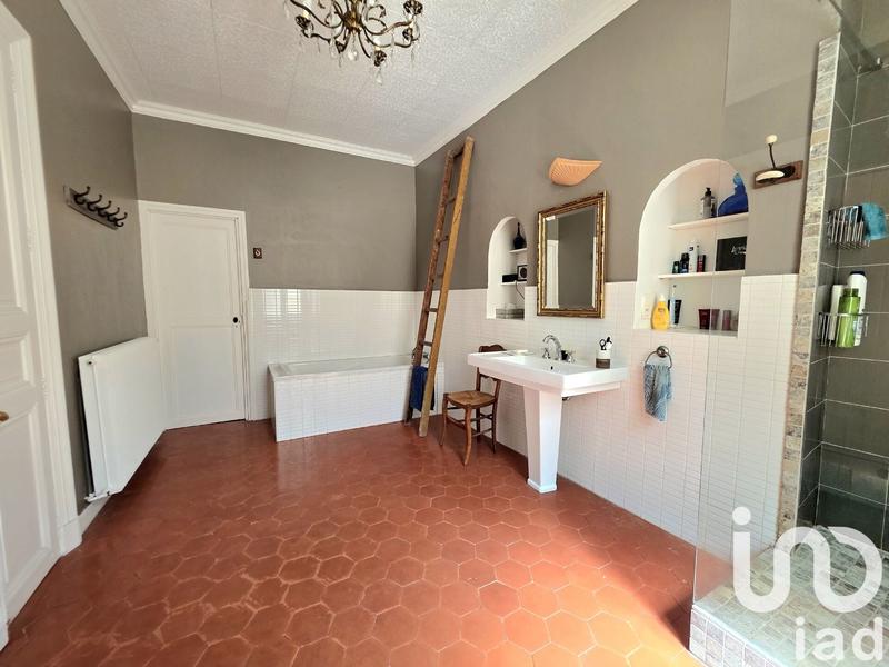 Maison de ville - 270 m² - 10 pièces