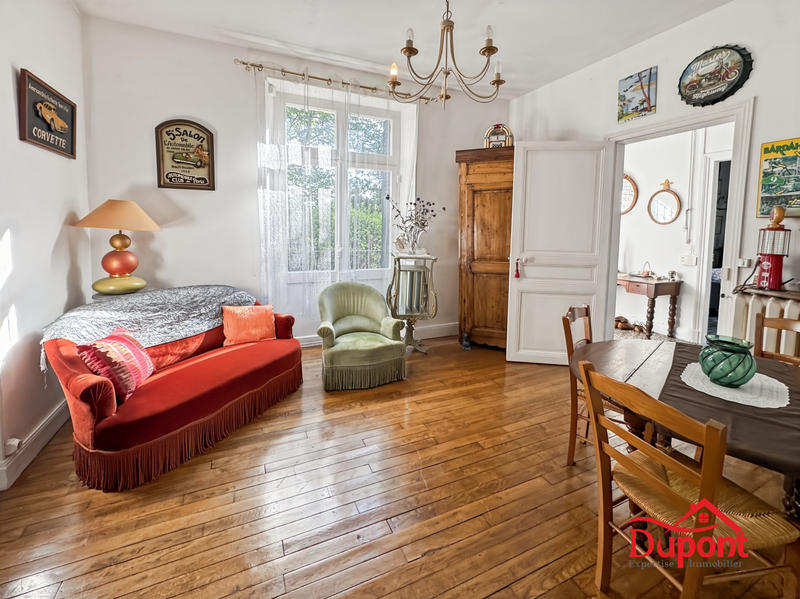 Maison - 190 m² - 8 pièces