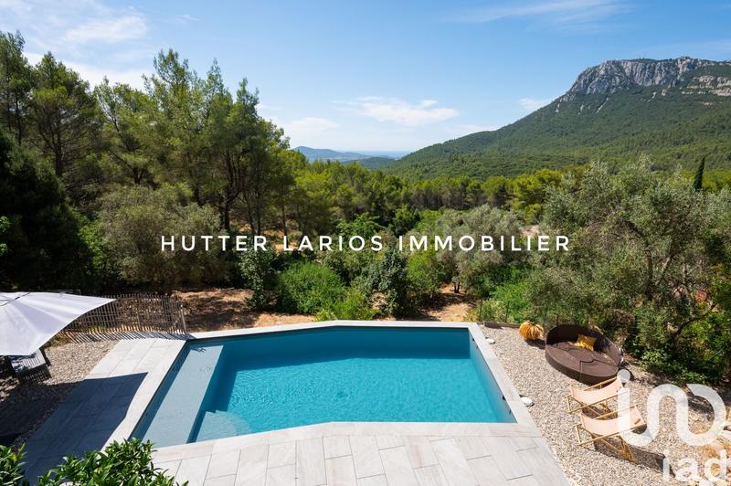 Maison - 231 m² - 8 pièces