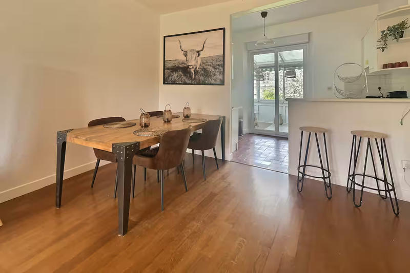 Appartement - 74 m² - 5 pièces