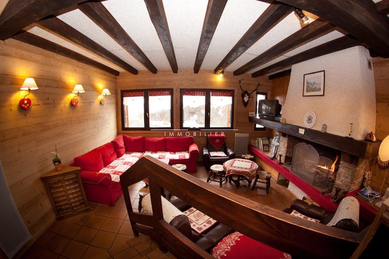 Fonds de commerce - 1 180 m²