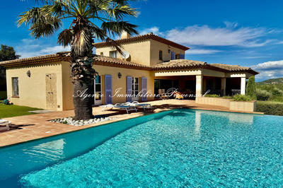 Villa - 213 m² - 6 pièces