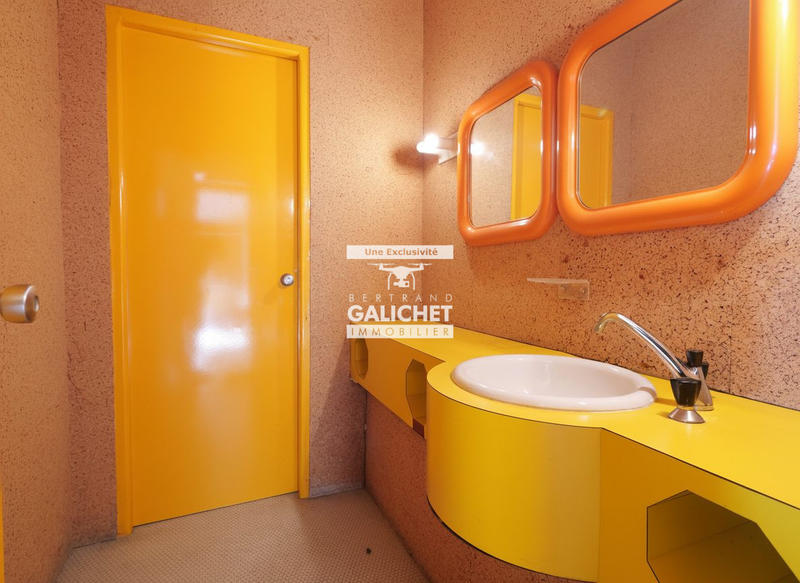 Maison - 412 m² - 8 pièces