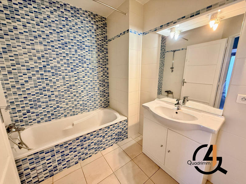 Maison - 111 m² - 5 pièces