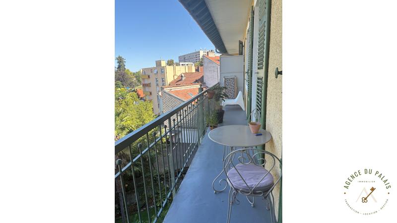 Appartement - 74 m² - 3 pièces