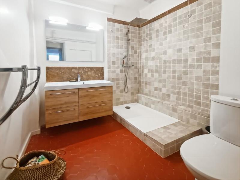 Maison - 184 m² - 7 pièces