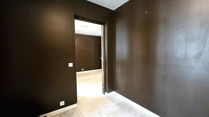 Maison - 384 m² - 11 pièces