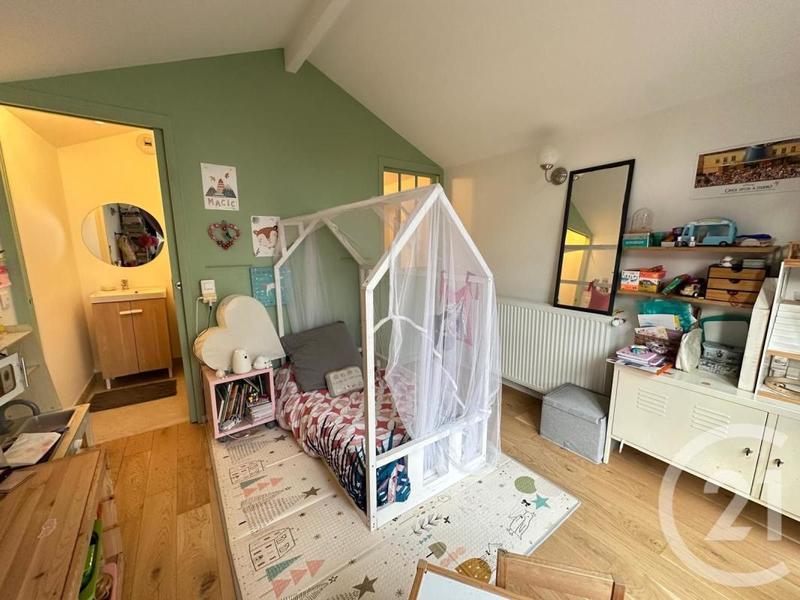 Maison - 107 m² - 6 pièces