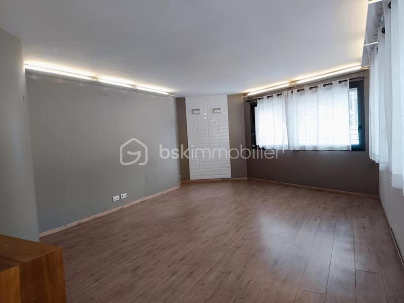 Local commercial - 164 m² - 5 pièces