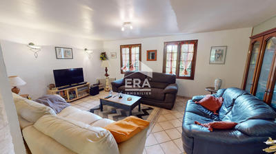 Maison - 180 m² - 8 pièces