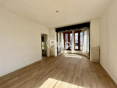 Maison - 94 m² - 6 pièces