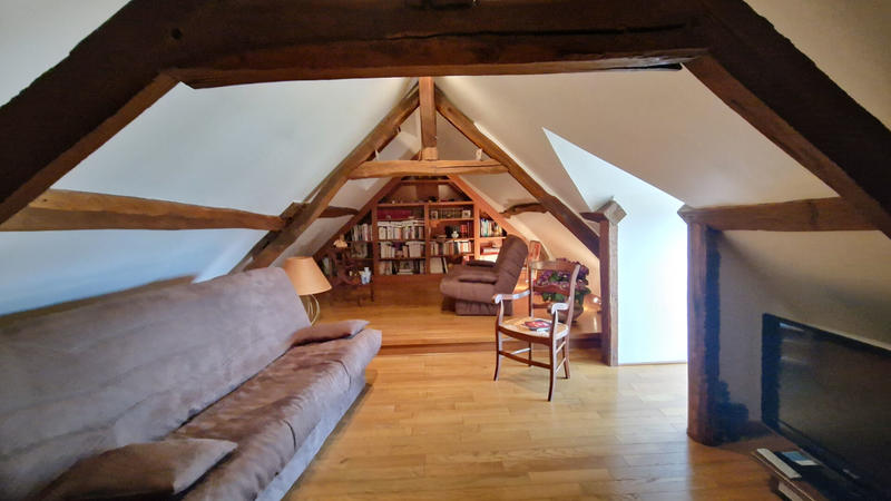 Maison - 200 m² - 9 pièces