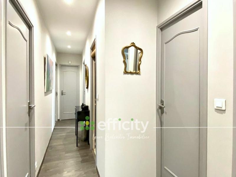 Maison - 160 m² - 8 pièces