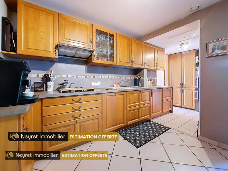 Maison - 137 m² - 7 pièces