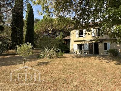 Propriété - 150 m² - 4 pièces