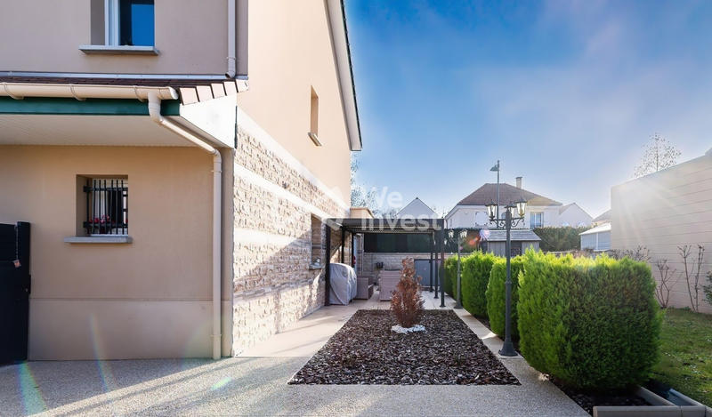 Maison - 122 m² - 6 pièces