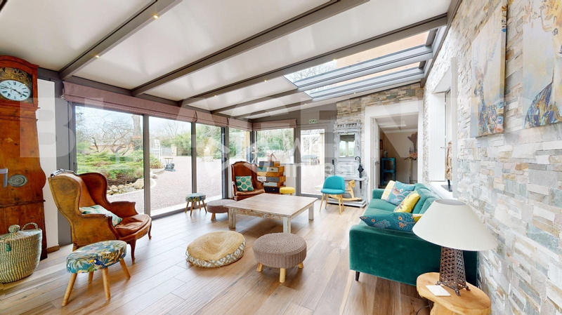 Maison - 807 m² - 30 pièces