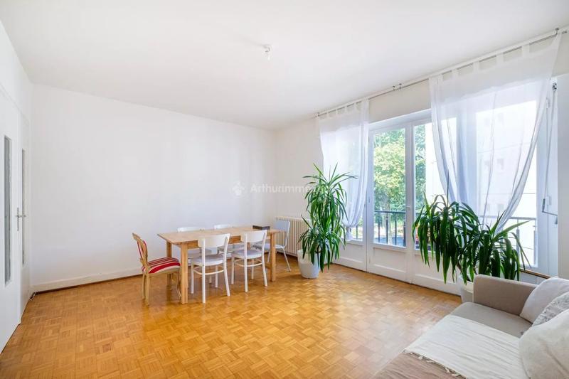 Appartement - 81 m² - 3 pièces