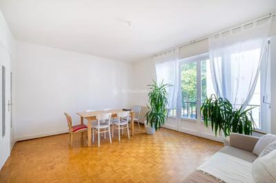 Appartement - 81 m² - 3 pièces