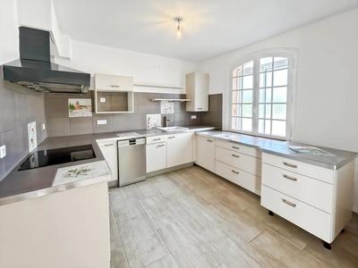 Maison - 165 m² - 6 pièces